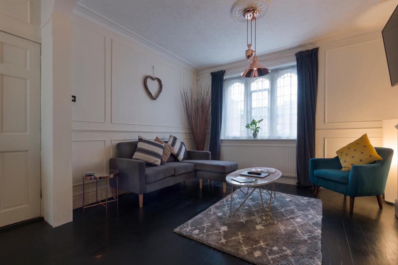 In The Heart Of Chester, Historical & Stylish Екстер'єр фото